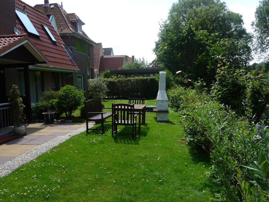 Strandhaus Am Kurpark Cuxhaven Exterior photo